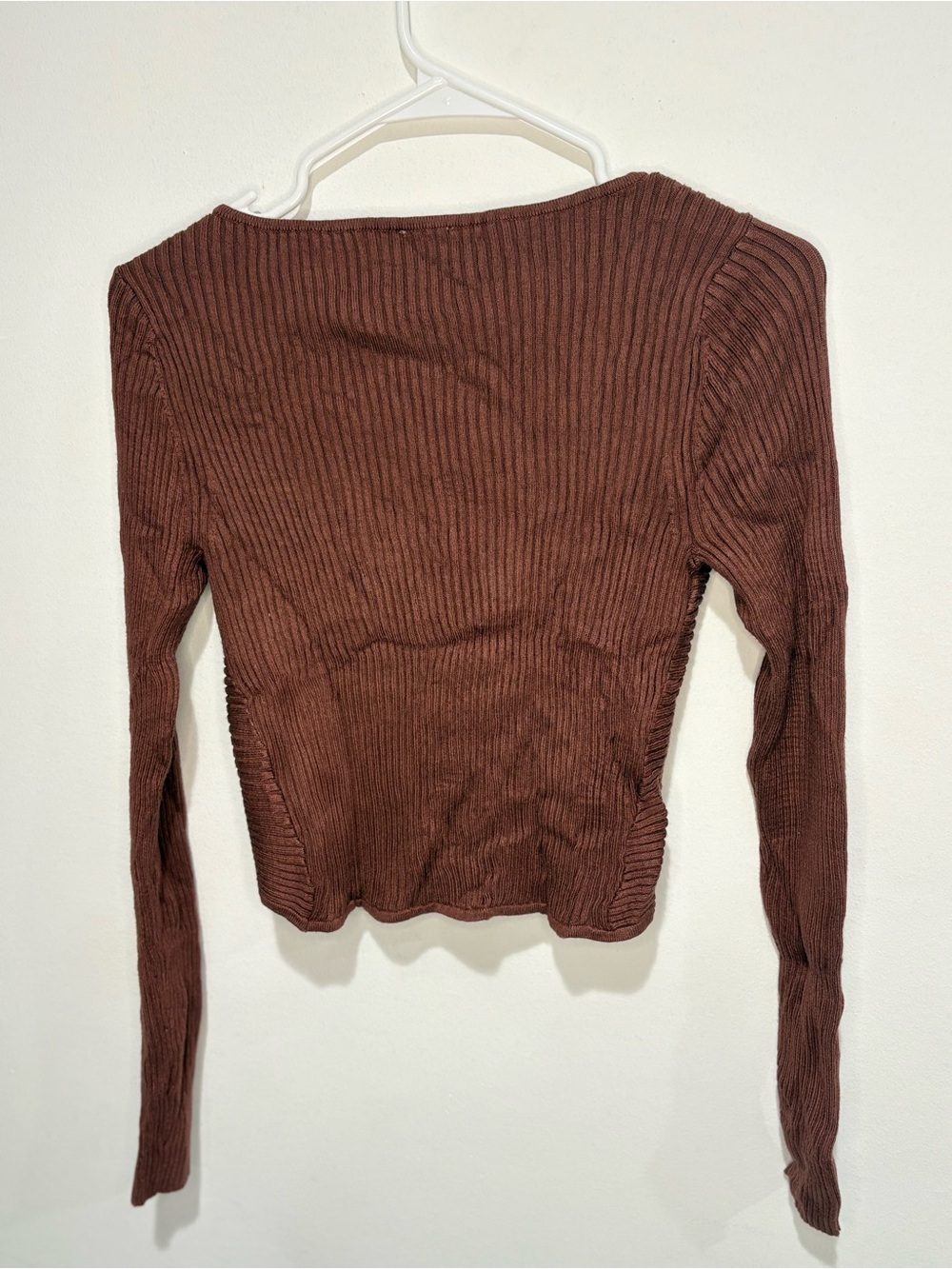 Abercrombie & Fitch Ribbed Twist Front Long Sleeve Top - Brown - Picture 4 of 6